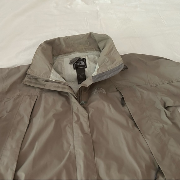 Light water repellent nylon jacket ,XL - Picture 3 of 12